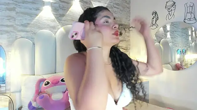 Snapshot of Yassy_vazquez chatting on 11/20/25, 07:35 Yassy vazquez online show from 11/20/25, 07:35