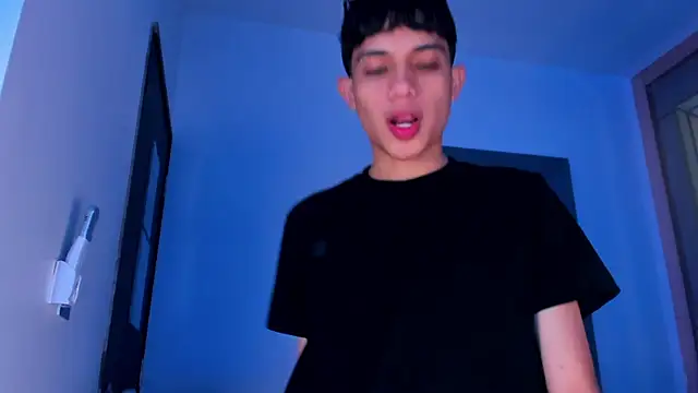 Snapshot of Sebax_Young chatting on 02/11/26, 08:14 Sebax Young online show from 02/11/26, 08:14