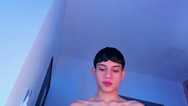 Snapshot of Sebax_Young chatting on 02/21/26, 07:59 Sebax Young online show from 02/21/26, 07:59