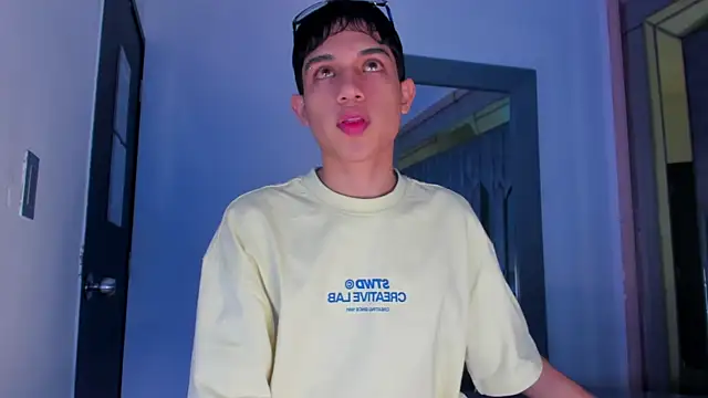 Sebax Young online show from 05/20/26, 09:10