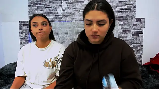 nicolexxaleja online show from 10/26/25, 10:47