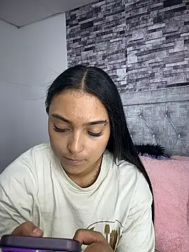 nicolexxaleja online show from 01/08/26, 04:09