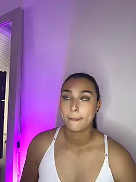 Snapshot of nicolexxaleja chatting on 07/15/26, 10:15 nicolexxaleja online show from 07/15/26, 10:15