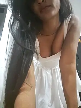 cute radhikaa online show from 04/04/26, 06:05