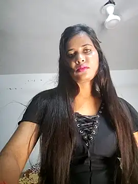 cute radhikaa online show from 04/11/26, 04:11