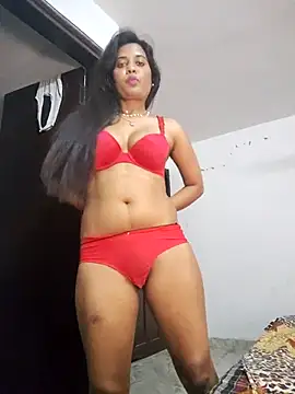 cute radhikaa online show from 04/16/26, 09:39