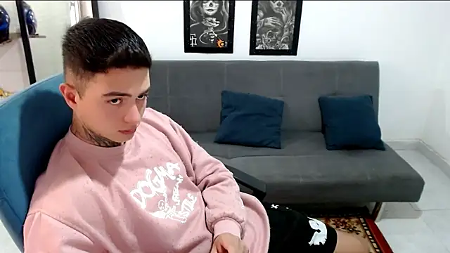 santii ss online show from 11/05/25, 02:39