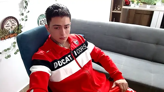 santii ss online show from 04/03/26, 02:09