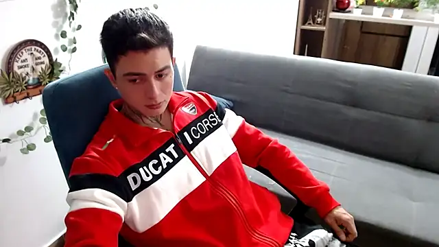 santii ss online show from 04/06/26, 02:53