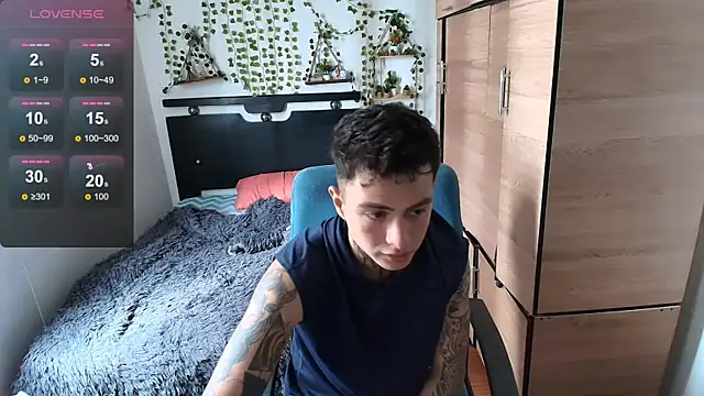 santii ss online show from 04/19/26, 05:01