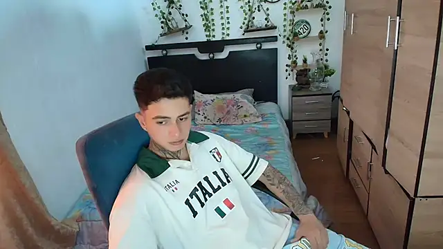 santii ss online show from 08/07/26, 04:53
