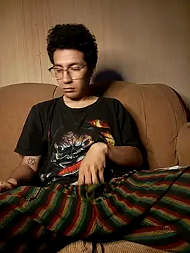 LecheDeSoya666 online show from 11/04/25, 04:00