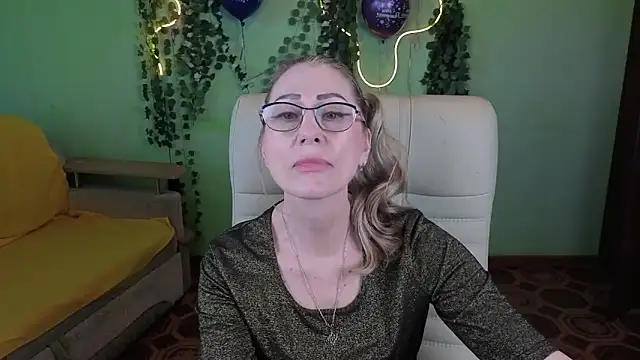 Habibi Honeyy online show from 09/14/25, 11:53