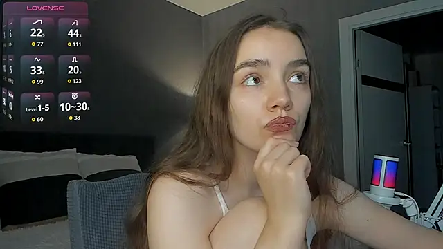 Snapshot of sweete_chantal chatting on 06/17/26, 08:21 sweete chantal online show from 06/17/26, 08:21