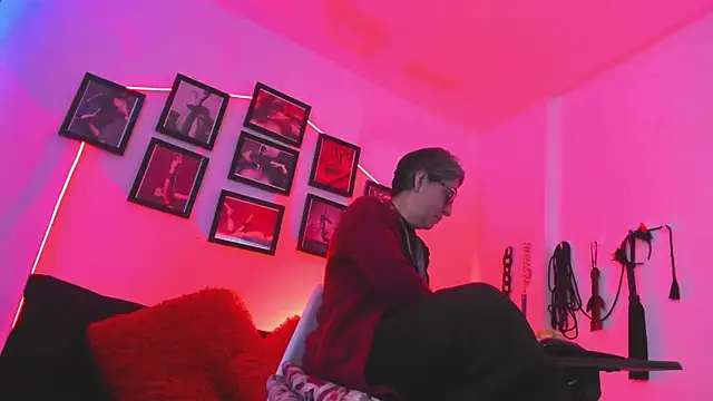 MistressNyx cg online show from 01/06/26, 04:32