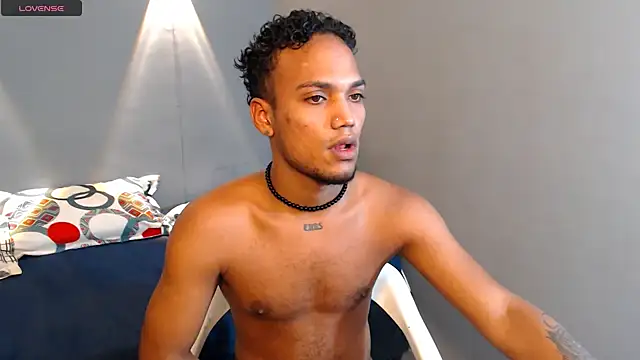 Snapshot of mateonick40 chatting on 04/03/26, 05:33 mateonick40 online show from 04/03/26, 05:33