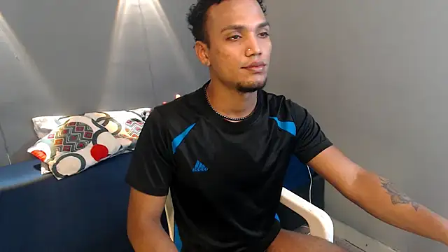 Snapshot of mateonick40 chatting on 04/09/26, 05:29 mateonick40 online show from 04/09/26, 05:29