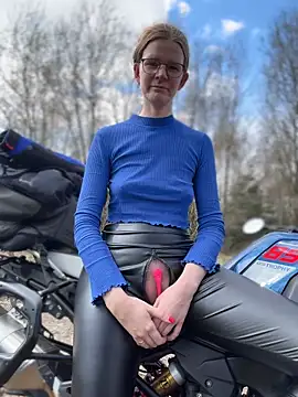 Bikergirl 97 online show from 03/23/26, 12:09