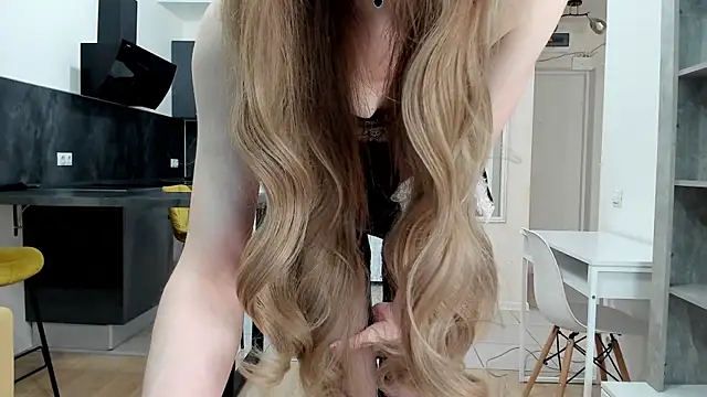 Kitty Player online show from 04/19/26, 07:40