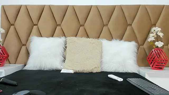 GiaAndretti online show from 10/18/25, 12:50