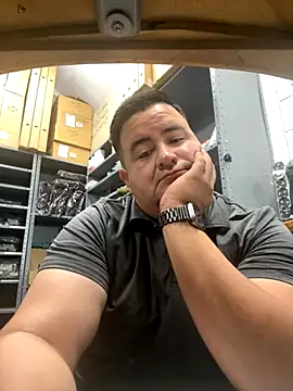 Snapshot of Ricomty chatting on 11/25/25, 07:14 Ricomty online show from 11/25/25, 07:14