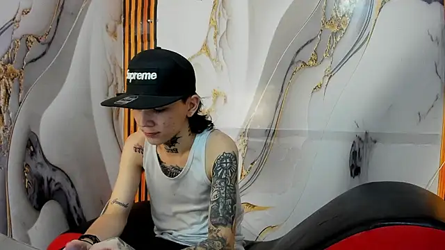 Snapshot of StraightBoy_Nick chatting on 03/02/26, 04:47 StraightBoy Nick online show from 03/02/26, 04:47