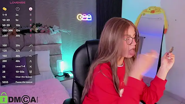 Arinextdoor online show from 12/22/25, 05:48