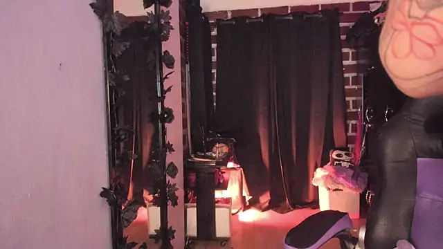 Snapshot of Katyuska_Sg1 chatting on 10/26/25, 07:31 Katyuska Sg1 online show from 10/26/25, 07:31