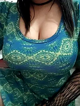 Snapshot of hot_grieal1 chatting on 10/21/25, 06:30 hot grieal1 online show from 10/21/25, 06:30