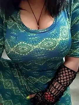 Snapshot of hot_grieal1 chatting on 12/16/25, 10:37 hot grieal1 online show from 12/16/25, 10:37