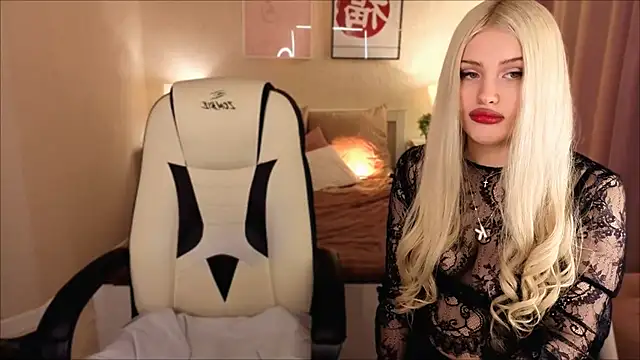 Kimmie shine online show from 04/01/26, 11:22