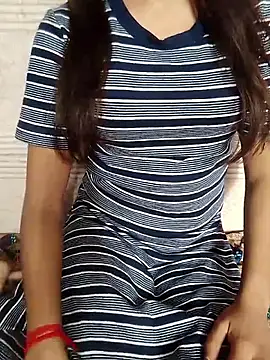 Snapshot of shilpa_r chatting on 11/11/25, 04:56 shilpa r online show from 11/11/25, 04:56