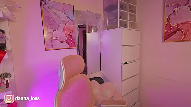 Dannaa Lovs online show from 09/08/25, 05:23