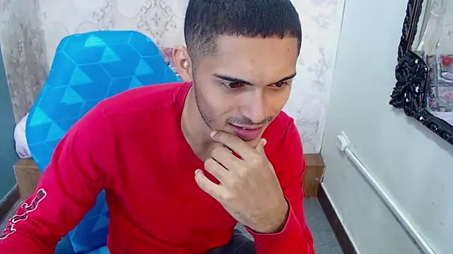 Snapshot of Derek_Storm_ chatting on 10/30/25, 10:49 Derek Storm online show from 10/30/25, 10:49