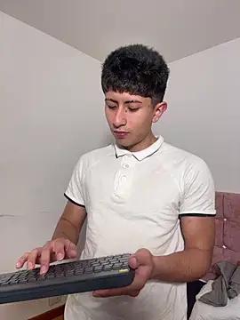 Andy Justgame online show from 01/07/26, 03:42