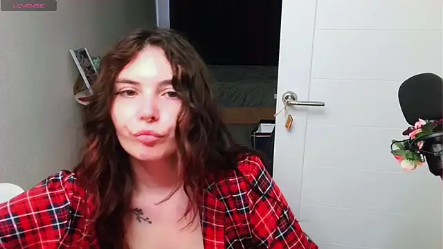 peachyness online show from 06/14/26, 05:26