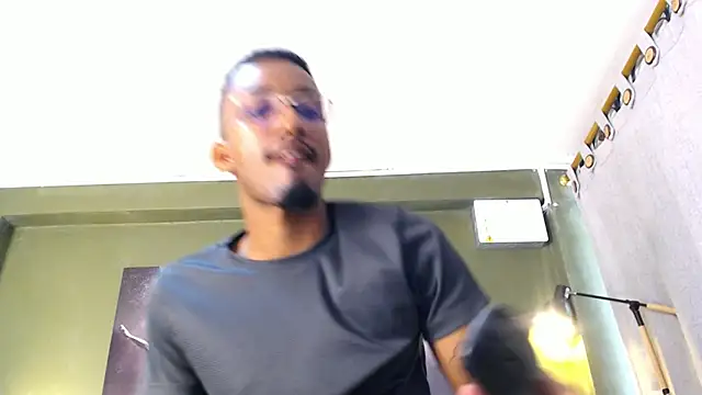 Darwin mayo online show from 09/11/25, 05:35