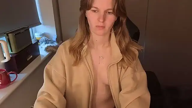 Lilly-Luscious online show from 12/02/25, 03:18