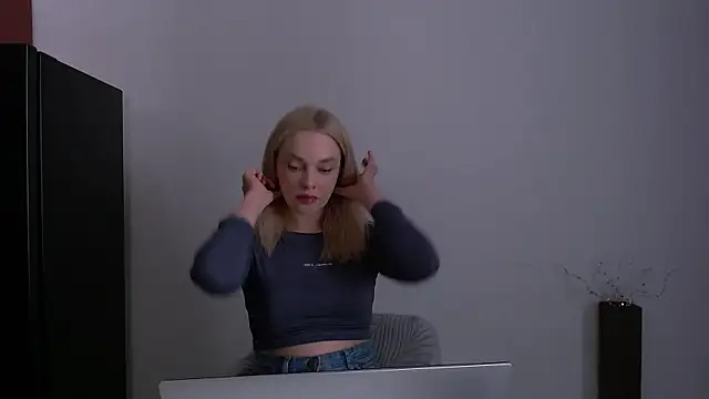 Lia noo regrets online show from 05/31/26, 01:40