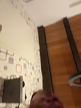 SweetTeenGirl online show from 04/06/26, 05:58