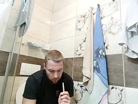 Snapshot of Vladyslav30 chatting on 10/04/25, 12:52 Vladyslav30 online show from 10/04/25, 12:52