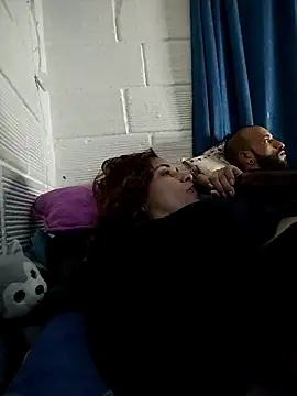 Snapshot of Caro0997 chatting on 12/19/25, 03:02 Caro0997 online show from 12/19/25, 03:02