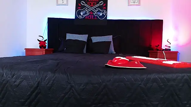 Snapshot of Alisse_Moore chatting on 03/05/26, 12:23 Alisse Moore online show from 03/05/26, 12:23