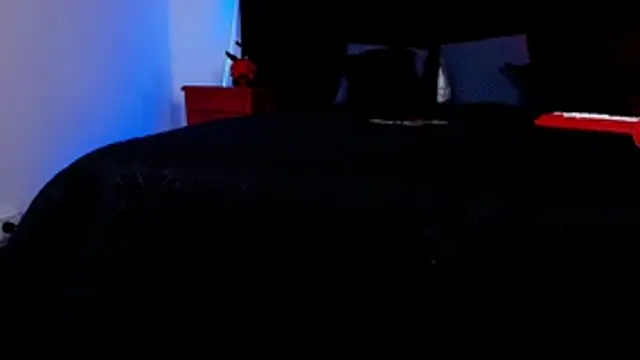 Snapshot of Alisse_Moore chatting on 04/11/26, 12:31 Alisse Moore online show from 04/11/26, 12:31