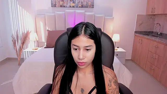 miranda crawfor online show from 09/13/25, 12:49