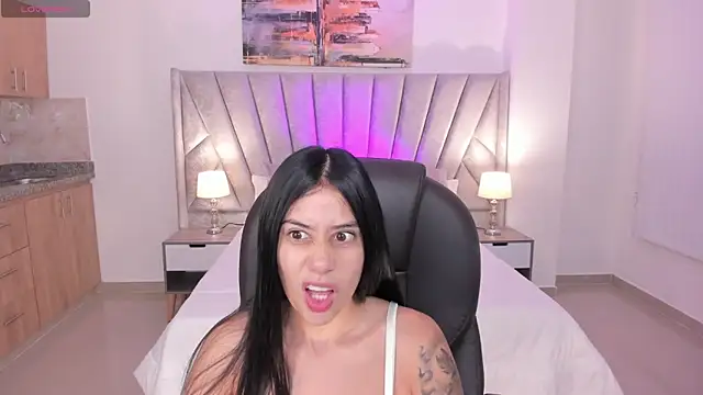 miranda crawfor online show from 09/18/25, 11:23