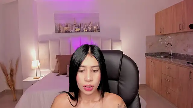 miranda crawfor online show from 09/19/25, 11:11