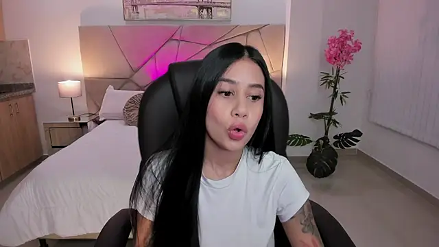 miranda crawfor online show from 09/30/25, 12:43