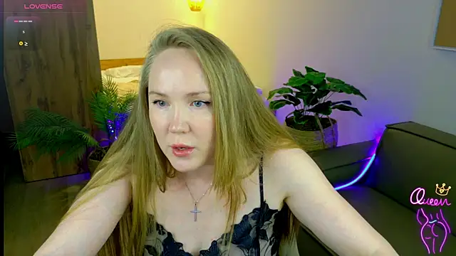 Snapshot of BethSun chatting on 06/28/26, 06:03 BethSun online show from 06/28/26, 06:03