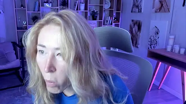 AstraMonroe online show from 09/23/25, 02:14